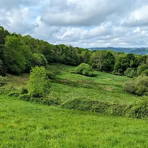 https://coombe-park.exeterhotels.net